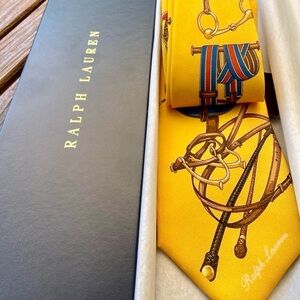 🎁🐎HOLIDAY 26’🐎🎁💯RALPH LAUREN PURPLE LABEL ICONIC EQUESTRIAN STIRRUP MONOGRAM TIE